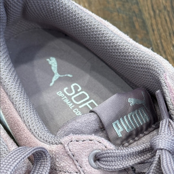 Puma Women's Mauve Suede Sneakers - Picture 5 of 7